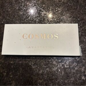 Anastasia Beverly Hills Cosmos Set in White and Gold